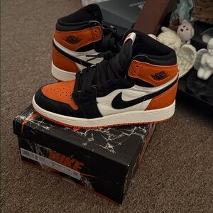 Jordan 1’s shatter backboards